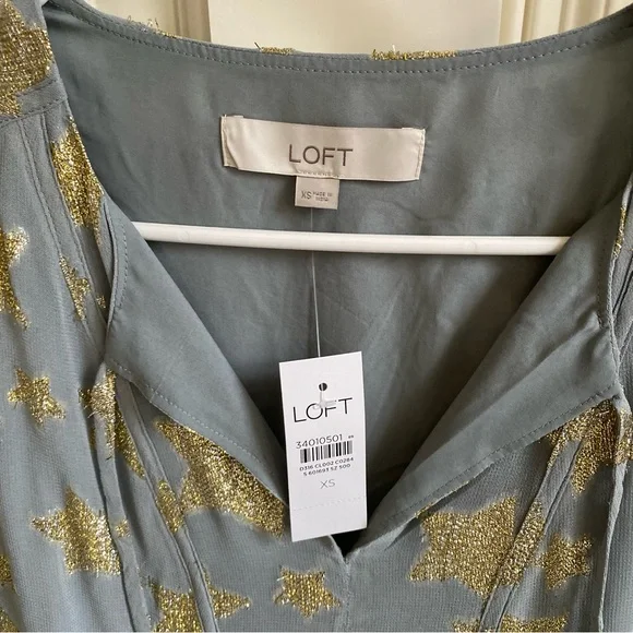 LOFT NWT Gray Long Sleeves Tunic Dress with Gold Star Accents, Size XS - Picture 3 of 5